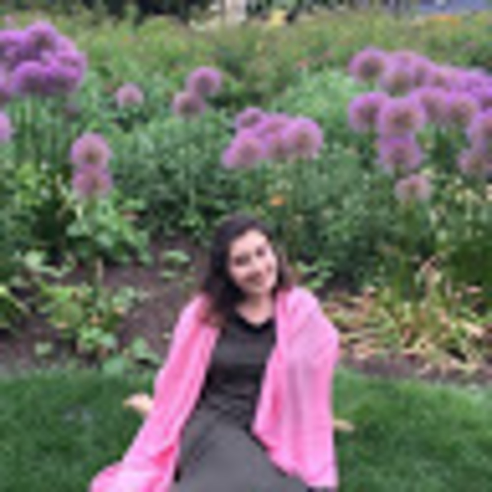 Meet your Posher, Elif